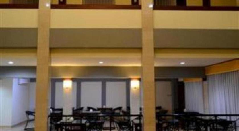 Grand Sumatera Hotel 泗水 外观 照片